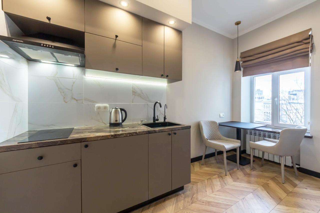 Design Apartment On Mykhailivskyi Ln. 4 Kiev Buitenkant foto